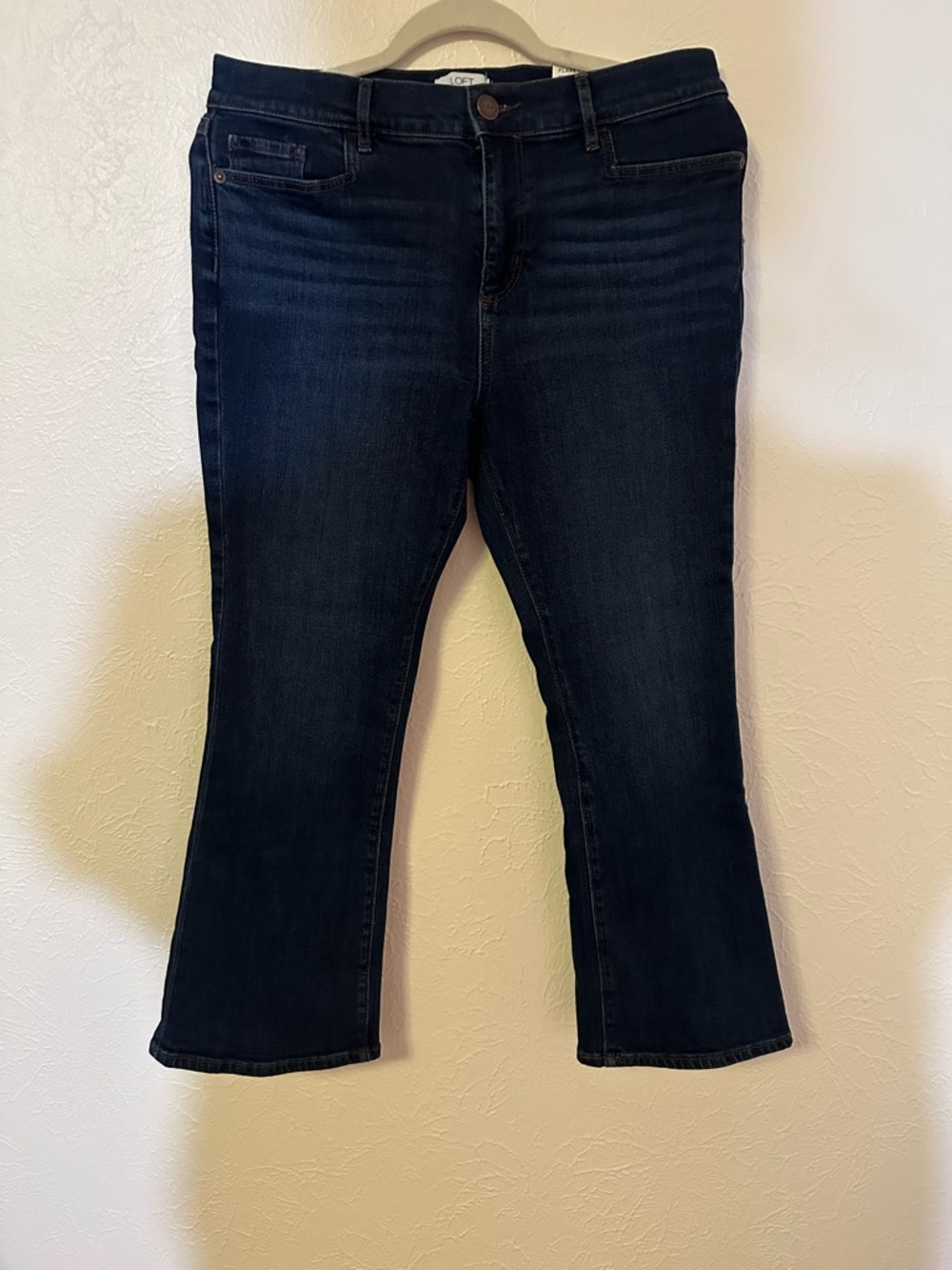 Dark Wash Women’s Jeans - kick crop